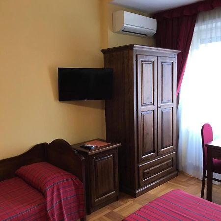 Perseo B&B Rome Bagian luar foto